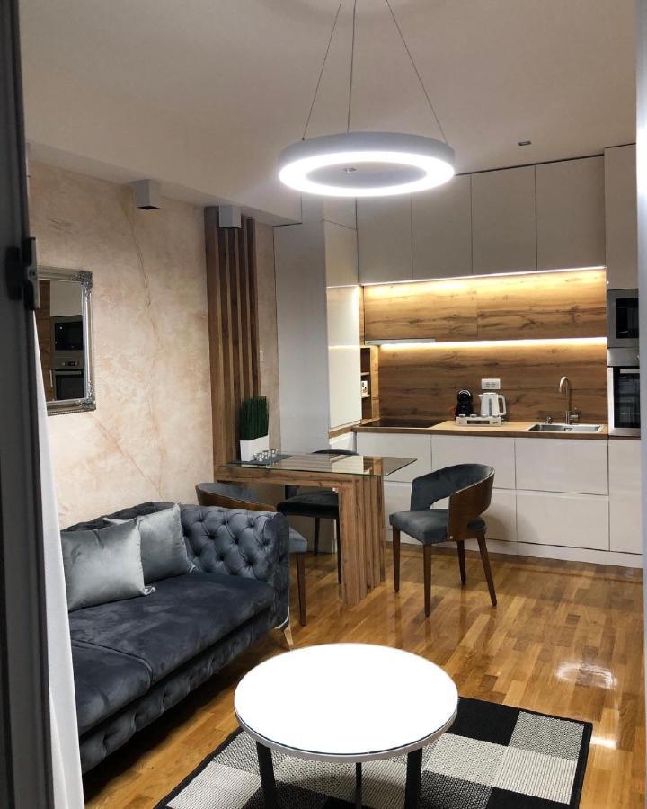 Lux Apartman 33 Kragujevac Eksteriør billede