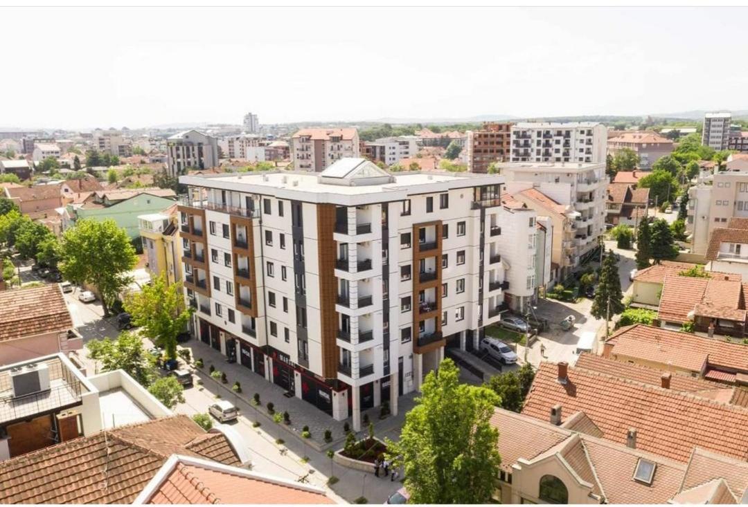Lux Apartman 33 Kragujevac Eksteriør billede