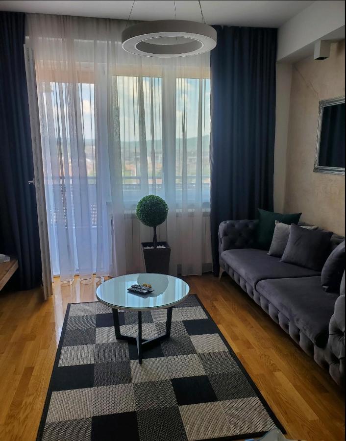 Lux Apartman 33 Kragujevac Eksteriør billede